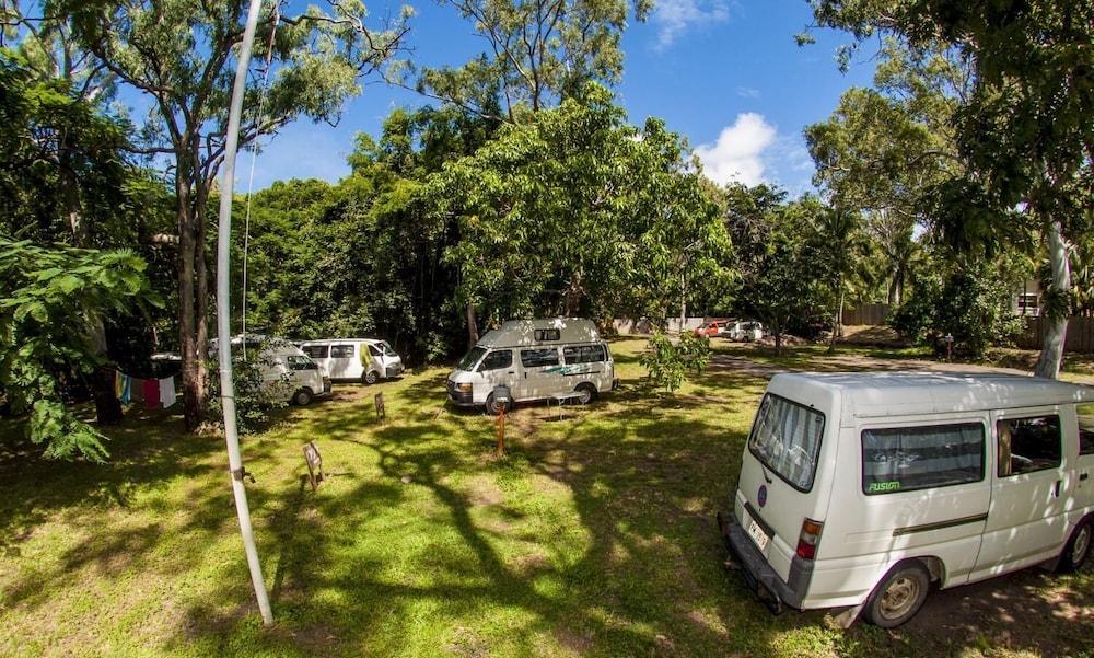 Nomads Airlie Beach (Adults Only) Eksteriør bilde